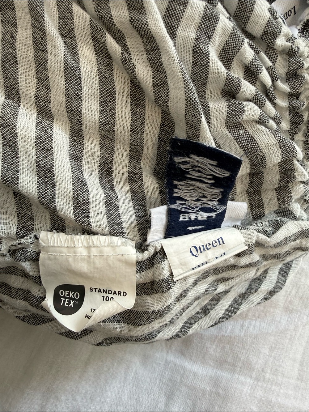 Brooklinen Washed European Oxford Striped Linen Core Sheet Set Queen - Picture 5 of 7